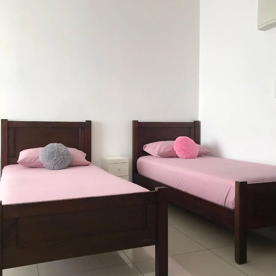 Homestay Sks Apartment Larkin 조호르 바루 0*,  말레이시아