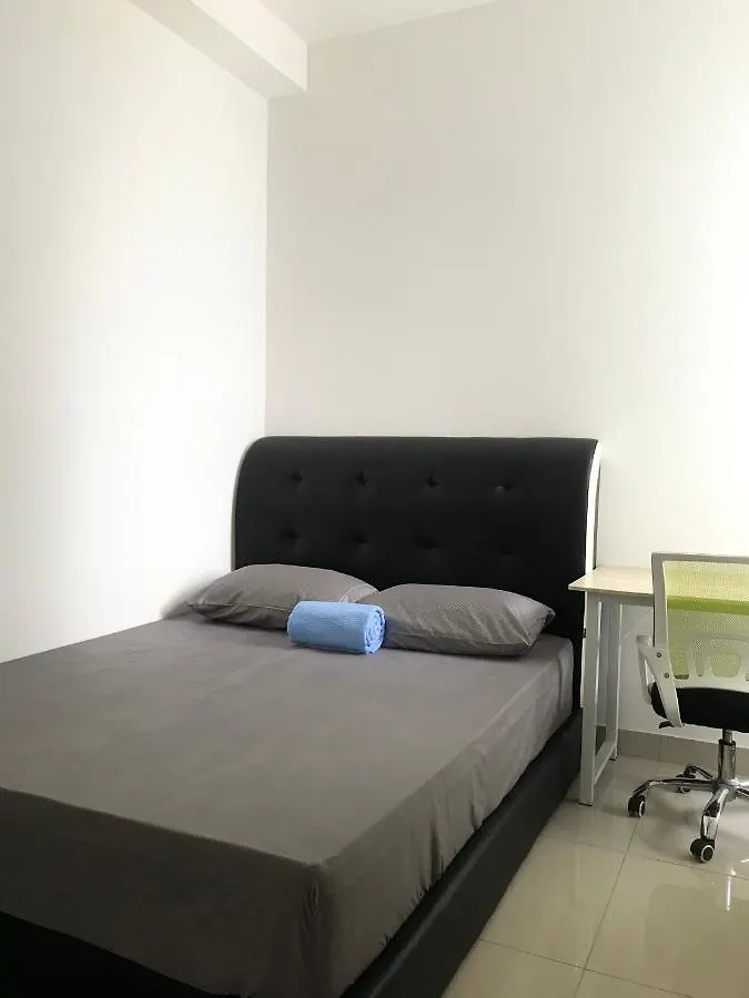 Homestay Sks Apartment Larkin Johor Bahru 0*,